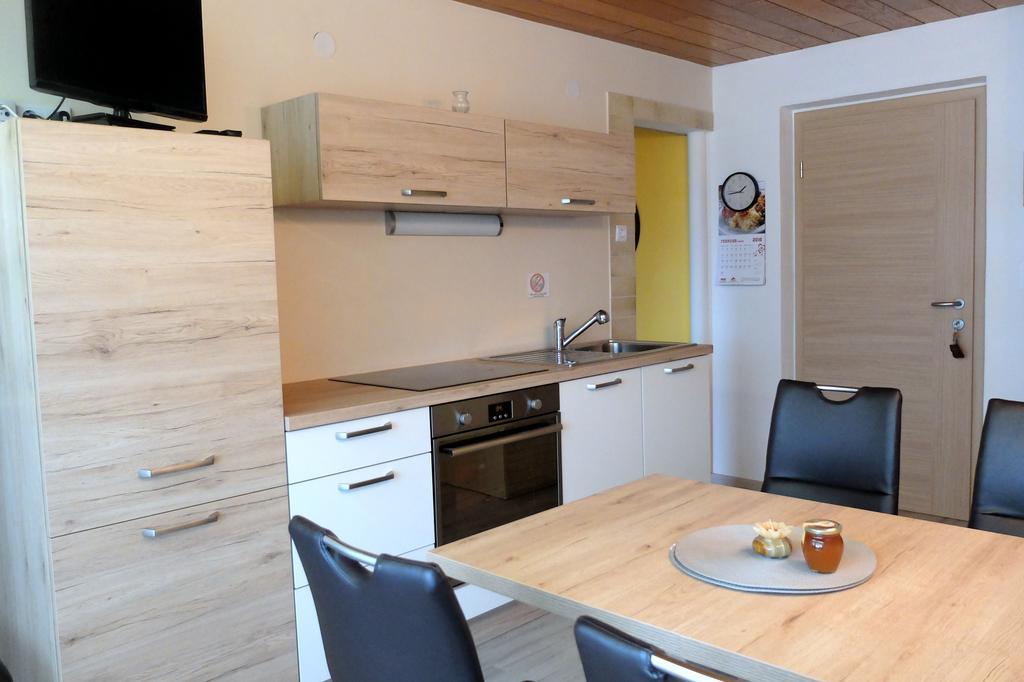 Apartment Milena Nomenj Exterior foto